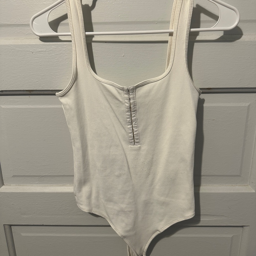 Abercrombie body suit, size small
